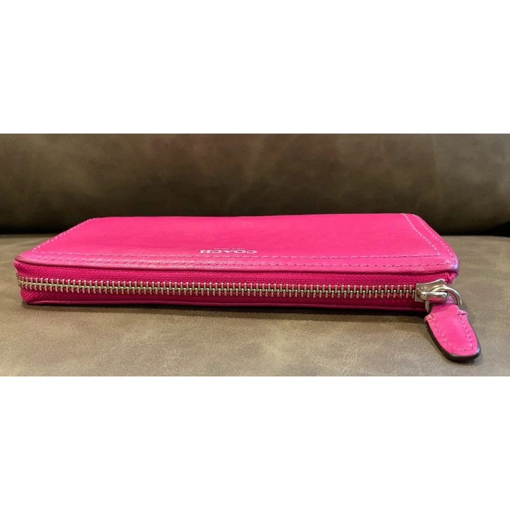 Coach Wallet Women's Fuchsia Legacy Leather Slim Zip Around Clutch Organizer